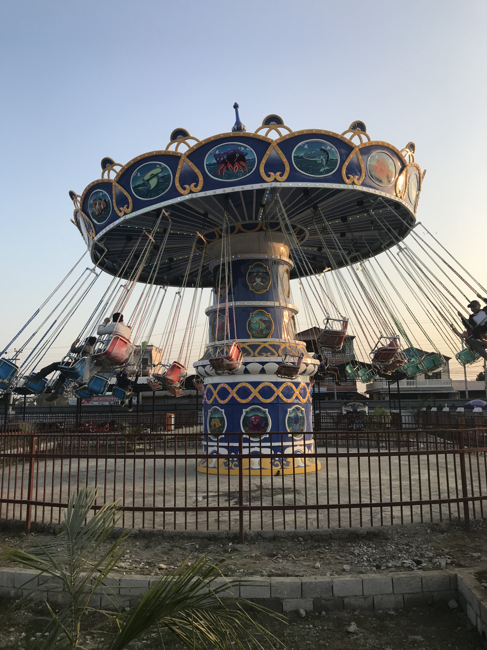 Flying Carousel – Amuse Engineering Ride